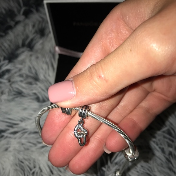 Pandora bracelet w/ charm - Picture 2 of 5